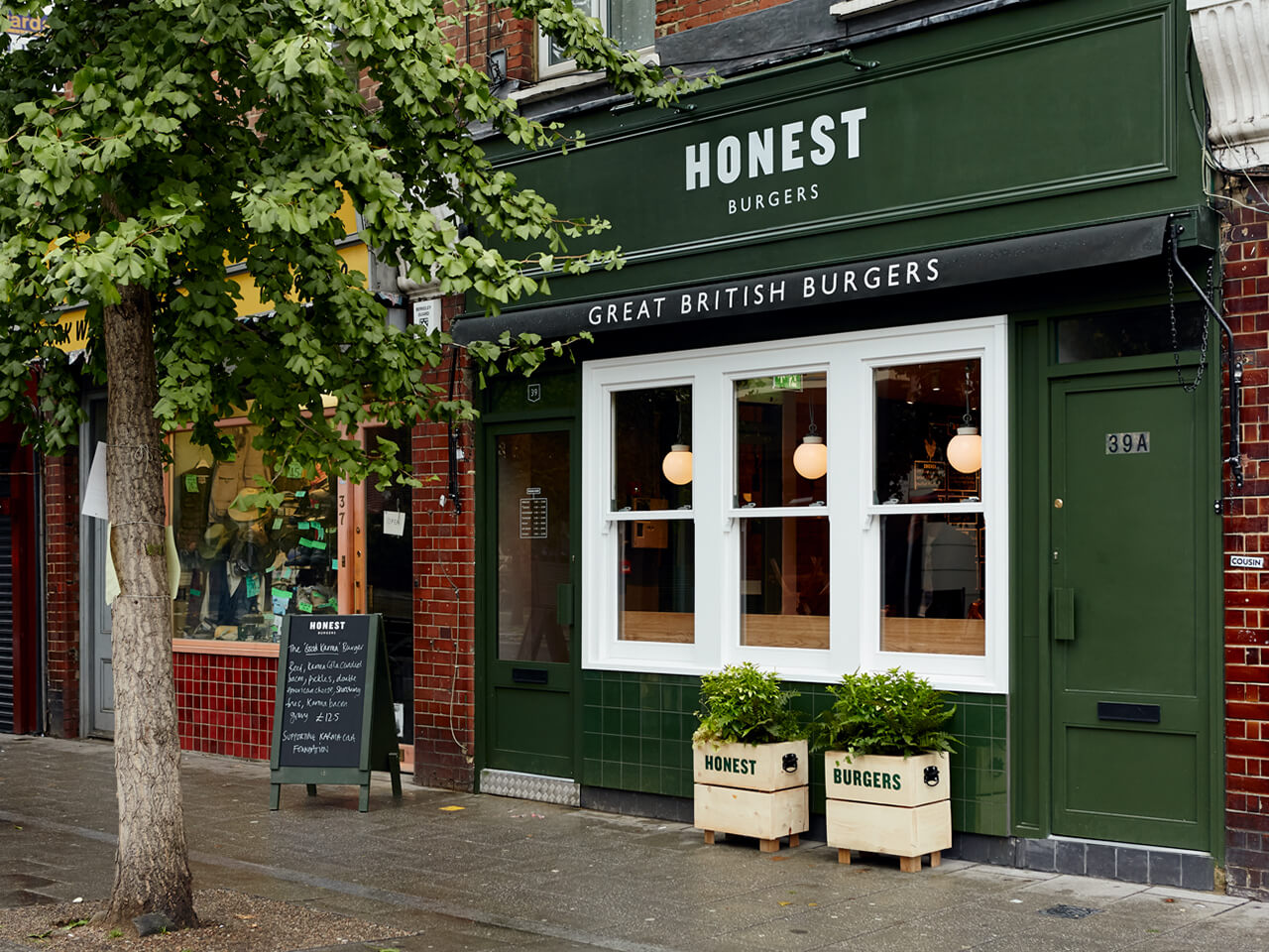 honest burgers waterloo - facade on the cut